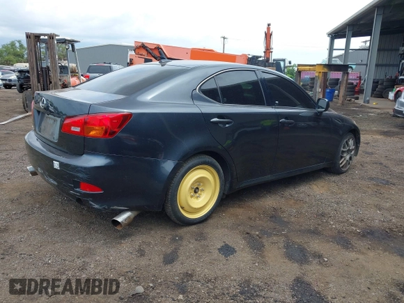 2007 Lexus IS 350 with VIN JTHBE262472012132, listed as a IAAI auction lot 42111719 with 103,663 mi miles and . Bid and sale history available at DreamBid. Image 4.