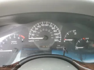 2001 Chevrolet Malibu LS with VIN 1G1NE52J916227544, listed as a Copart auction lot 71095404 with 136,767 mi miles and Salvage Title. Bid and sale history available at carsss.com. Image 9.