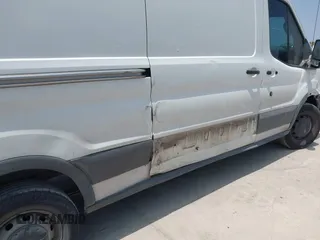 2015 Ford Transit Cargo с VIN 1FTNE2CM8FKA15604, выставлен на аукционе IAAI как лот 42323723 с пробегом 327 745 миль миль и . История ставок и продаж доступна на DreamBid. Изображение 6.