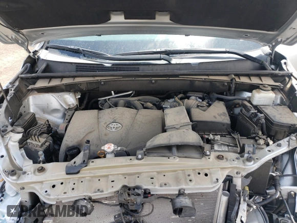 2018 Toyota Highlander SE with VIN 5TDJZRFH3JS895705, listed as a Copart auction lot 58028185 with 23,800 mi miles and Salvage title. Bid and sale history available at DreamBid. Image 12.
