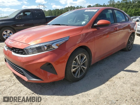 2022 Kia Forte LXS with VIN 3KPF24AD0NE460142, listed as a Copart auction lot 48759123 with 28,500 mi miles and Salvage Title. Bid and sale history available at DreamBid. Image 1.