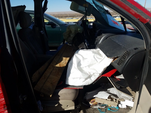 2005 Saturn VUE with VIN 5GZCZ23D95S810864, listed as a Copart auction lot 55843150 with Not Provided miles and Salvage Title. Bid and sale history available at DreamBid. Image 5.