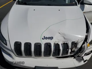 2017 Jeep Cherokee Latitude z VIN 1C4PJMCS1HW524864, wystawiony jako Copart lot #58500325 z przebiegiem 174 145 mil mil oraz Szkoda całkowita • Salvage title. Historia ofert i sprzedaży dostępna na DreamBid. Obrazek 12.