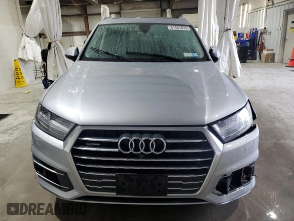 2018 Audi Q7 Premium Plus z VIN WA1LAAF71JD045991, wystawiony jako Copart lot #61437075 z przebiegiem 33 702 mil mil oraz Szkoda całkowita • Salvage title. Historia ofert i sprzedaży dostępna na DreamBid. Obrazek 5.