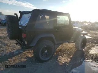 2004 Jeep Wrangler Rubicon with VIN 1J4FA69S44P763015, listed as a Copart auction lot 89250905 with 111,528 mi miles and Salvage Title. Bid and sale history available at carsss.com. Image 3.