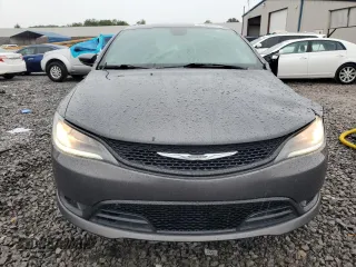 2015 Chrysler 200 S with VIN 1C3CCCBB9FN680839, listed as a Copart auction lot 61400265 with 143,228 mi miles and Salvage title. Bid and sale history available at DreamBid. Image 5.