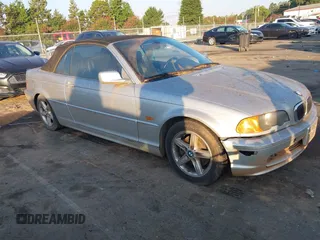 2003 BMW 3 Series 325Ci с VIN WBABS33403PG91156, выставлен на аукционе IAAI как лот 42839985 с пробегом 249 514 миль миль и . История ставок и продаж доступна на DreamBid. Изображение 1.