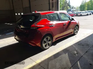 2018 Nissan LEAF SV z VIN 1N4AZ1CP9JC311490, wystawiony jako IAAI lot #42152814 z przebiegiem 43 705 mil mil oraz . Historia ofert i sprzedaży dostępna na DreamBid. Obrazek 4.