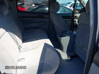 2008 Toyota Tacoma PreRunner with VIN 5TEJU62N28Z544094, listed as a IAAI auction lot 41633120 with 165,795 mi miles. Bid and sale history available at carsss.com. Image 8.