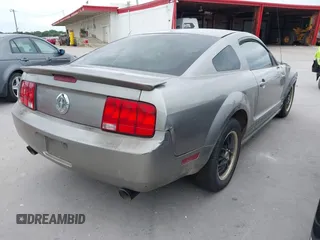 2008 Ford Mustang Deluxe with VIN 1ZVHT80N485143307, listed as a IAAI auction lot 42661093 with 155,133 mi miles and . Bid and sale history available at DreamBid. Image 4.