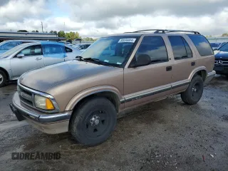 1996 Chevrolet Blazer z VIN 1GNCS13W5T2144687, wystawiony jako Copart lot #80036084 z przebiegiem 196 930 mil mil oraz Szkoda całkowita • Salvage title. Historia ofert i sprzedaży dostępna na DreamBid. Obrazek 1.