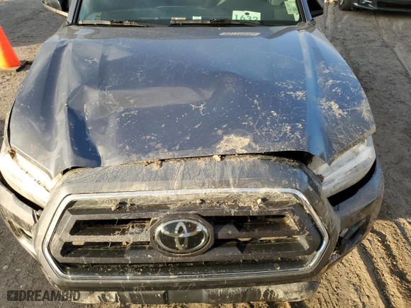 2021 Toyota Tacoma 2WD SR5 with VIN 5TFAZ5CNXMX114728, listed as a Copart auction lot 43774315 with 0 mi miles and Salvage Title. Bid and sale history available at carsss.com. Image 11.