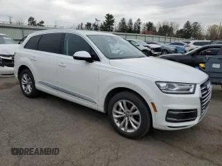 2017 Audi Q7 Premium Plus with VIN WA1LAAF7XHD025815, listed as a Copart auction lot 52517995 with 129,169 mi miles and Clean Title. Bid and sale history available at carsss.com. Image 4.