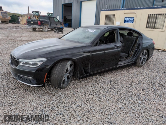 2017 BMW 7 Series 750i с VIN WBA7F0C35HGM21697, выставлен на аукционе Copart как лот 54713825 с пробегом Не указан миль и Списание • Salvage title. История ставок и продаж доступна на DreamBid. Изображение 1.
