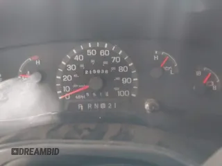 2000 Ford Econoline Passenger XL z VIN 1FMRE1129YHA94046, wystawiony jako IAAI lot #42240740 z przebiegiem 215 936 mil mil oraz . Historia ofert i sprzedaży dostępna na DreamBid. Obrazek 7.