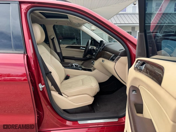 2016 Mercedes-Benz GLE with VIN 4JGDA5HB1GA746085, listed as a Copart auction lot 50963405 with NaN miles and Clean Title. Bid and sale history available at carsss.com. Image 5.