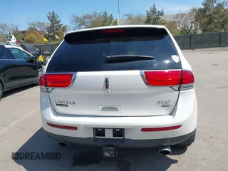 2012 Lincoln MKX with VIN 2LMDJ8JK4CBL09714, listed as a IAAI auction lot 41902666 with 105,937 mi miles and . Bid and sale history available at DreamBid. Image 16.
