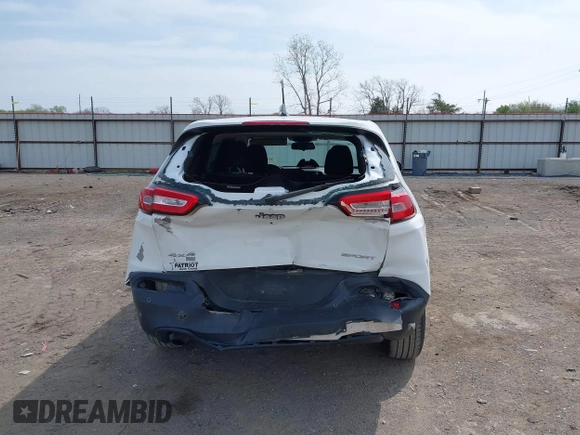 2016 Jeep Cherokee Sport with VIN 1C4PJMAB1GW218412, listed as a IAAI auction lot 41909027 with 167,206 mi miles. Bid and sale history available at carsss.com. Image 17.