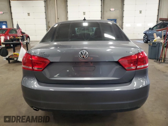 2015 Volkswagen Passat SE with VIN 1VWBV7A36FC090786, listed as a Copart auction lot 61056925 with 120,331 mi miles and Salvage title. Bid and sale history available at DreamBid. Image 6.