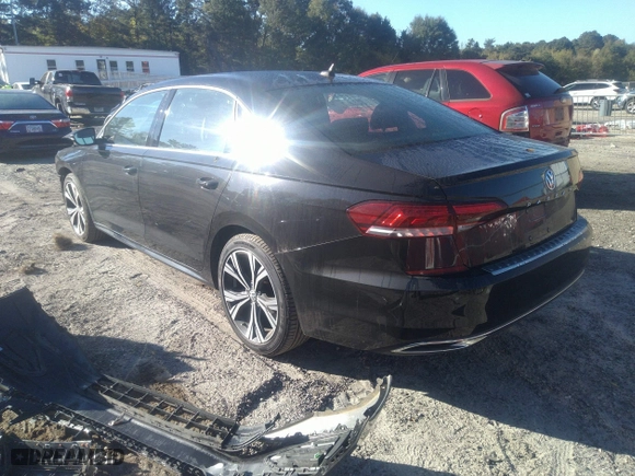 2021 Volkswagen Passat 2.0T SE with VIN 1VWSA7A34MC014993, listed as a IAAI auction lot 40556424 with 64,508 mi miles. Bid and sale history available at carsss.com. Image 3.