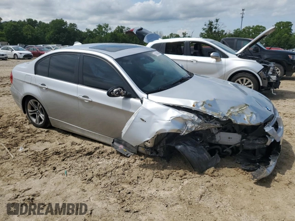 2008 BMW 3 Series 328xi with VIN WBAVC73508KX92158, listed as a Copart auction lot 61640585 with 168,101 mi miles and Salvage title. Bid and sale history available at DreamBid. Image 4.