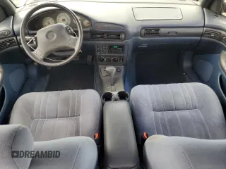 1993 Dodge Intrepid z VIN 2B3ED46T3PH576210, wystawiony jako Copart lot #73247614 z przebiegiem 92 989 mil mil oraz Czysty tytuł • Clean title. Historia ofert i sprzedaży dostępna na DreamBid. Obrazek 8.