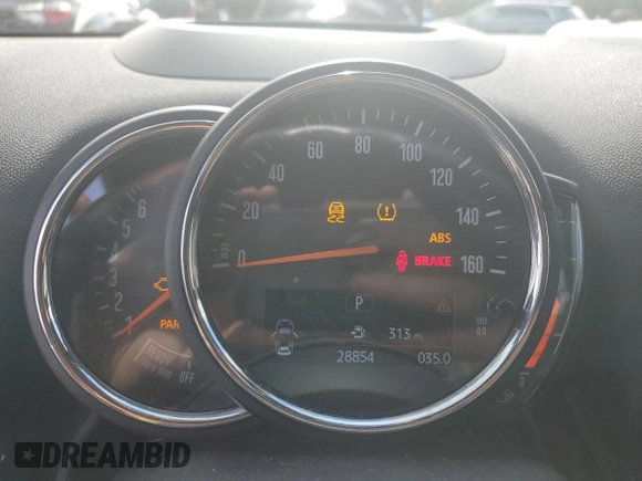 2018 MINI Countryman Cooper with VIN WMZYV5C31J3E04841, listed as a Copart auction lot 73400944 with 28,854 mi miles and Salvage Title. Bid and sale history available at carsss.com. Image 9.
