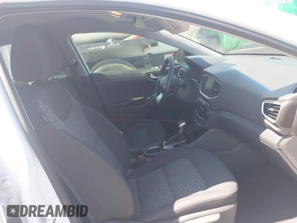 2017 Hyundai Ioniq SEL z VIN KMHC75LC2HU049325, wystawiony jako IAAI lot #42321171 z przebiegiem 128 891 mil mil oraz . Historia ofert i sprzedaży dostępna na DreamBid. Obrazek 5.