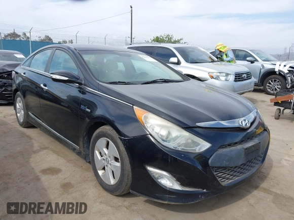 2012 Hyundai Sonata Hybrid z VIN KMHEC4A44CA024933, wystawiony jako IAAI lot #42257317 z przebiegiem 134 148 mil mil oraz . Historia ofert i sprzedaży dostępna na DreamBid. Obrazek 1.