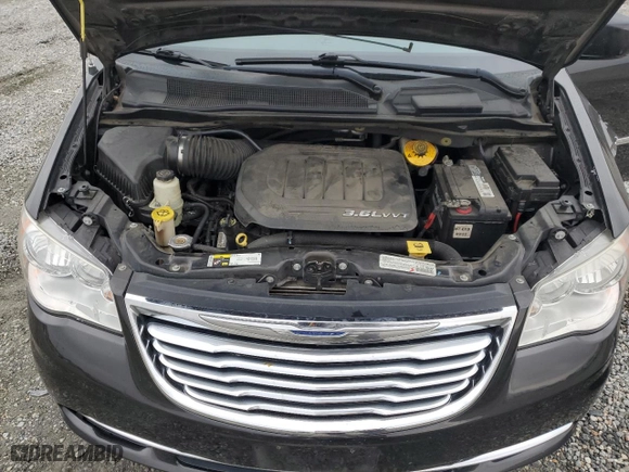 2014 Chrysler Town & Country Touring with VIN 2C4RC1BG3ER469241, listed as a Copart auction lot 43199745 with 132,105 mi miles and Salvage Title. Bid and sale history available at carsss.com. Image 13.