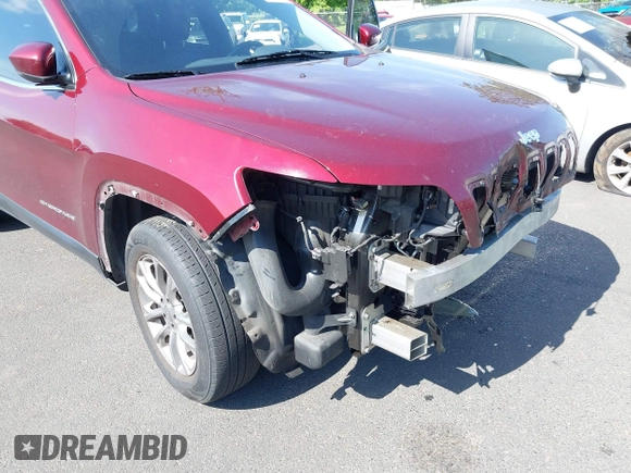 2019 Jeep Cherokee Latitude Plus z VIN 1C4PJMLX0KD346993, wystawiony jako IAAI lot #42373990 z przebiegiem 92 213 mil mil oraz . Historia ofert i sprzedaży dostępna na DreamBid. Obrazek 18.