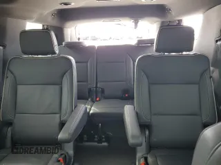 2023 Chevrolet Tahoe Premier z VIN 1GNSCSKD3PR543190, wystawiony jako Copart lot #80420224 z przebiegiem 9 999 mil mil oraz Szkoda całkowita • Salvage title. Historia ofert i sprzedaży dostępna na DreamBid. Obrazek 10.