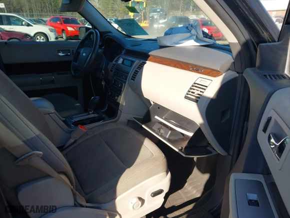 2010 Ford Flex SEL with VIN 2FMGK5CC5ABA99843, listed as a IAAI auction lot 41585750 with 138,916 mi miles. Bid and sale history available at carsss.com. Image 5.