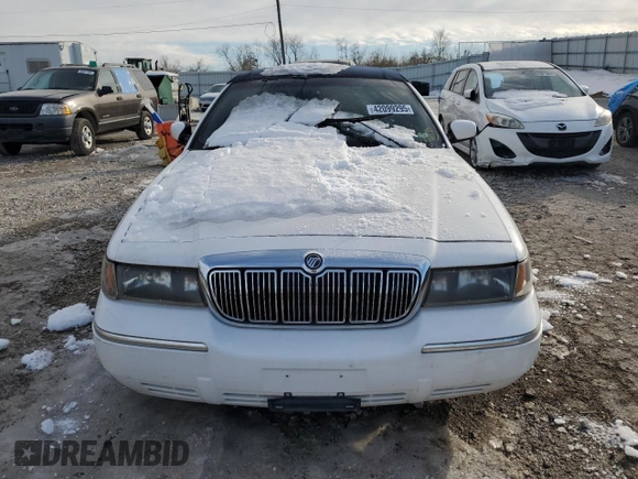 2001 Mercury Grand Marquis GS z VIN 2MEFM74W61X695639, wystawiony jako Copart lot #42099295 z przebiegiem 137 501 mil mil oraz Nie do naprawy • Non repairable. Historia ofert i sprzedaży dostępna na DreamBid. Obrazek 5.