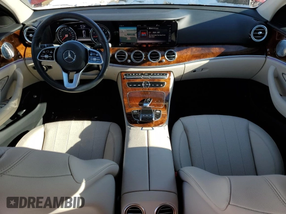 2019 Mercedes-Benz E-Class E 300 with VIN WDDZF4KB7KA595850, listed as a Copart auction lot 45160355 with 25,580 mi miles and Salvage Title. Bid and sale history available at carsss.com. Image 8.