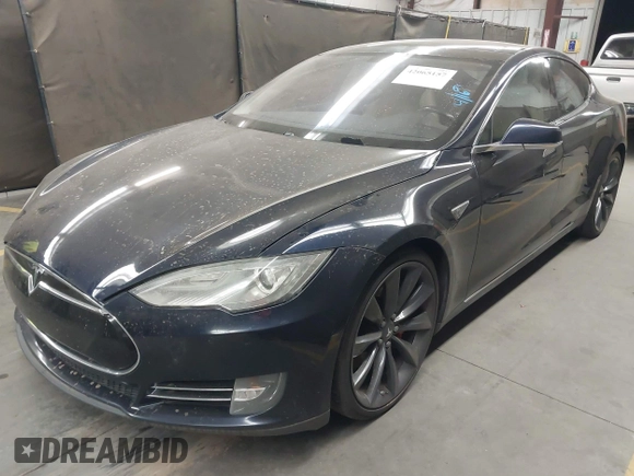2014 Tesla Model S 60 with VIN 5YJSA1H11EFP56406, listed as a IAAI auction lot 42065157 with Not Provided miles and . Bid and sale history available at DreamBid. Image 17.