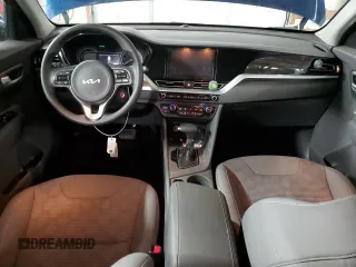 2022 Kia Niro LX with VIN KNDCB3LC2N5510049, listed as a Copart auction lot 85167764 with 44,863 mi miles and Salvage Title. Bid and sale history available at carsss.com. Image 8.