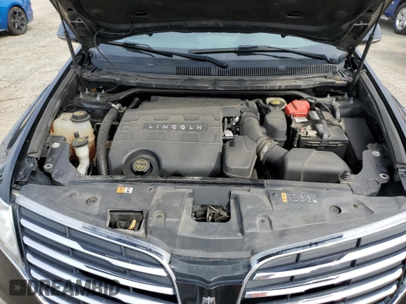 2018 Lincoln MKT with VIN 2LMHJ5NK9JBL00840, listed as a Copart auction lot 49354005 with 259,267 mi miles and Salvage Title. Bid and sale history available at carsss.com. Image 12.