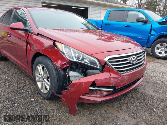 2016 Hyundai Sonata SE with VIN 5NPE24AF5GH273149, listed as a IAAI auction lot 41921543 with 168,762 mi miles and . Bid and sale history available at carsss.com. Image 6.