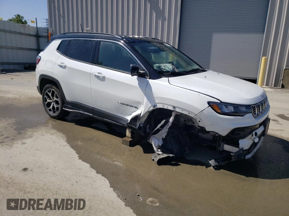 2025 Jeep Compass Limited with VIN 3C4NJDCN2ST514200, listed as a Copart auction lot 61833255 with 26,103 mi miles and Clean title. Bid and sale history available at DreamBid. Image 4.