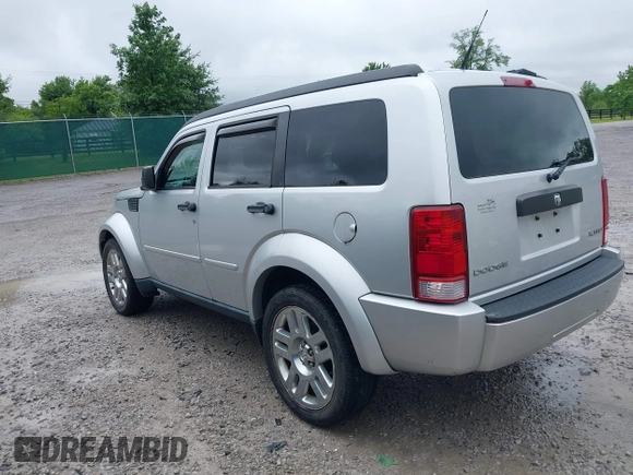2011 Dodge Nitro Heat z VIN 1D4PT4GK7BW511423, wystawiony jako IAAI lot #42375868 z przebiegiem 117 531 mil mil oraz . Historia ofert i sprzedaży dostępna na DreamBid. Obrazek 3.