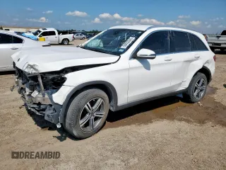 2020 Mercedes-Benz GLC 300 z VIN W1N0G8DB9LF776787, wystawiony jako Copart lot #59432645 z przebiegiem Nie podano mil oraz Czysty tytuł • Clean title. Historia ofert i sprzedaży dostępna na DreamBid. Obrazek 1.