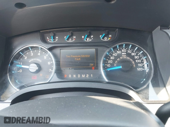 2014 Ford F-150 XL with VIN 1FTFW1CF2EKF75517, listed as a IAAI auction lot 40534480 with 121,035 mi miles. Bid and sale history available at carsss.com. Image 7.