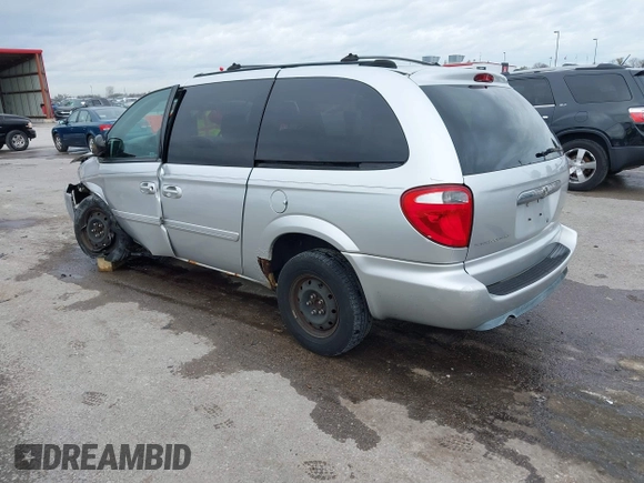 2005 Chrysler Town & Country LX with VIN 2C4GP44R95R307156, listed as a IAAI auction lot 40843940 with Not Provided miles and . Bid and sale history available at DreamBid. Image 3.