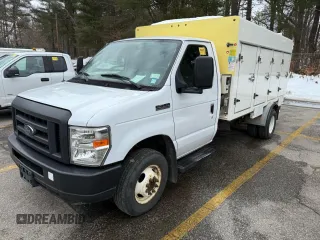2019 Ford Econoline Commercial with VIN 1FDXE4FS8KDC19277, listed as a Copart auction lot 47322355 with 142,487 mi miles and Clean Title. Bid and sale history available at carsss.com. Image 2.