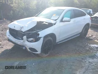 2019 Mercedes-Benz GLC 300 with VIN WDC0J4KB1KF638819, listed as a IAAI auction lot 41922074 with 96,521 mi miles and . Bid and sale history available at DreamBid. Image 17.