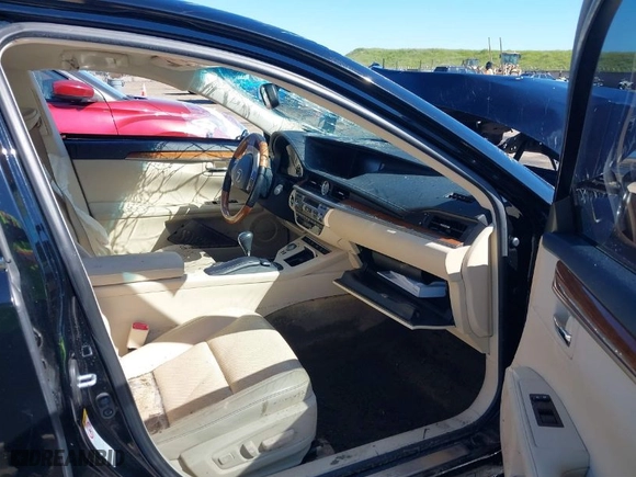 2015 Lexus ES 300h Hybrid with VIN JTHBW1GG7F2090811, listed as a IAAI auction lot 41868478 with 1 mi miles. Bid and sale history available at carsss.com. Image 5.