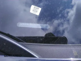 2024 Volkswagen Jetta S z VIN 3VW5M7BUXRM054755, wystawiony jako IAAI lot #42808965 z przebiegiem 23 995 mil mil oraz . Historia ofert i sprzedaży dostępna na DreamBid. Obrazek 5.