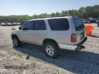 1998 Toyota 4Runner SR5 z VIN JT3GN86R0W0076447, wystawiony jako Copart lot #52280815 z przebiegiem 231 742 mil mil oraz Szkoda całkowita • Salvage title. Historia ofert i sprzedaży dostępna na DreamBid. Obrazek 2.