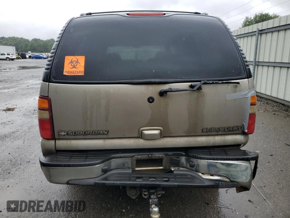 2002 Chevrolet Suburban LS with VIN 3GNEC16Z62G252379, listed as a Copart auction lot 73461294 with 321,647 mi miles and Salvage Title. Bid and sale history available at carsss.com. Image 6.